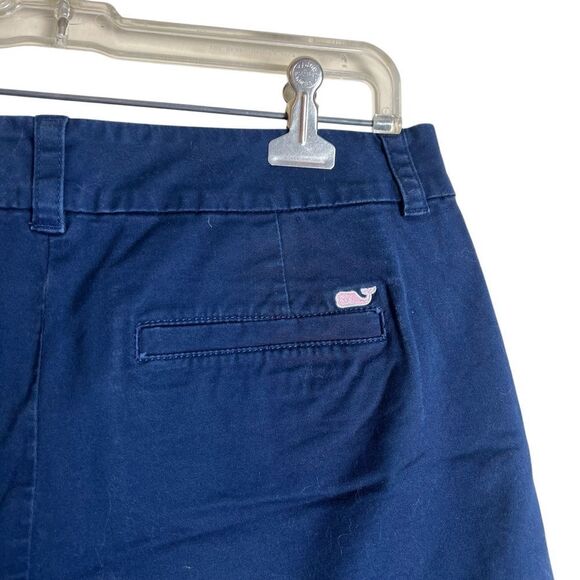 Vineyard vines Women's Navy Shorts. Size 6 - Picture 4 of 6